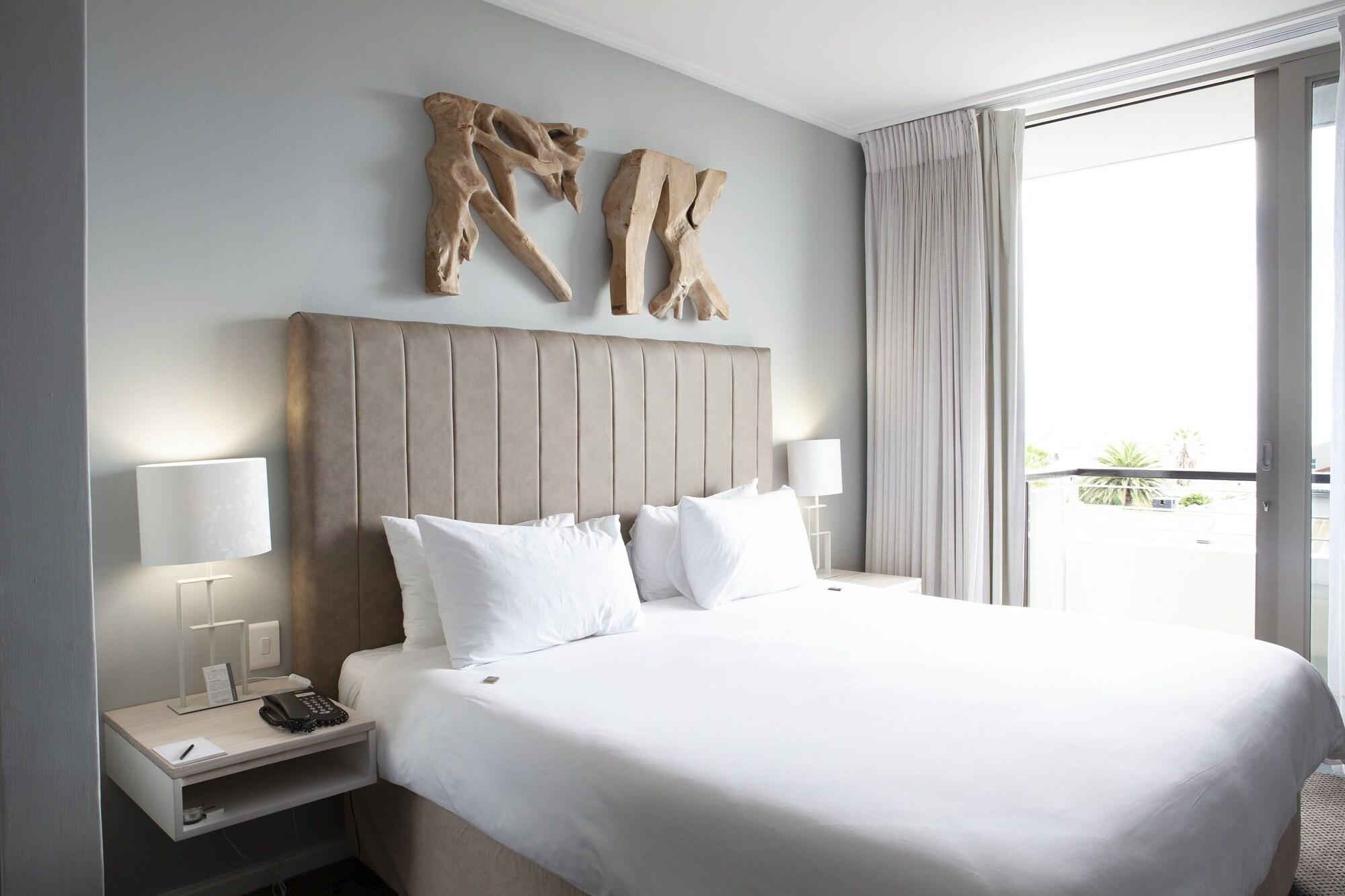 Atlantic Beach Hotel Melkbosstrand Esterno foto