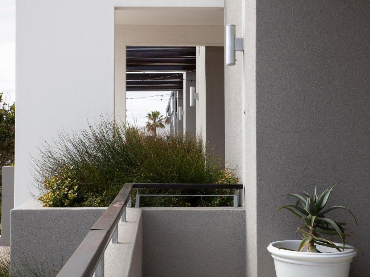 Atlantic Beach Hotel Melkbosstrand Esterno foto